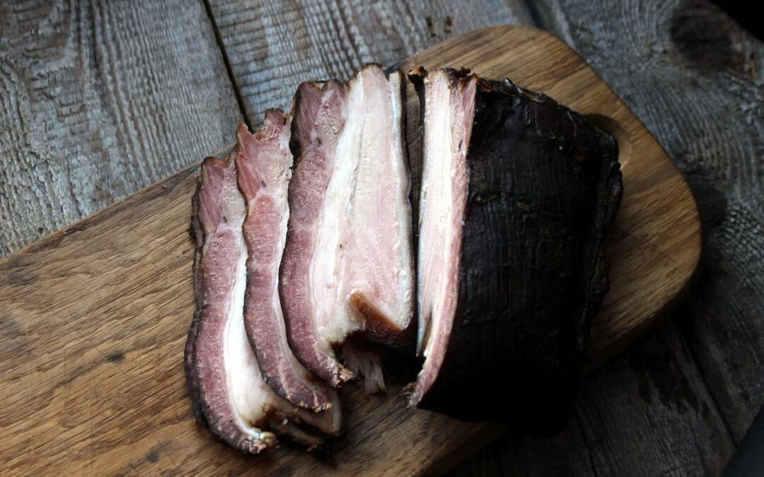 Best Wood for Brisket: Expert Tips for Optimal Flavor and Smoke